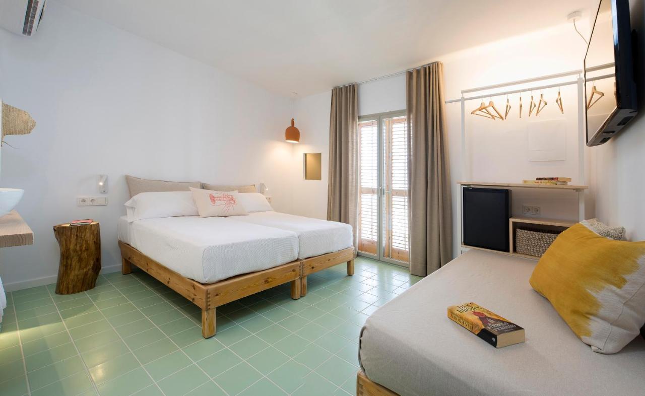 Habitación Triple con balcón