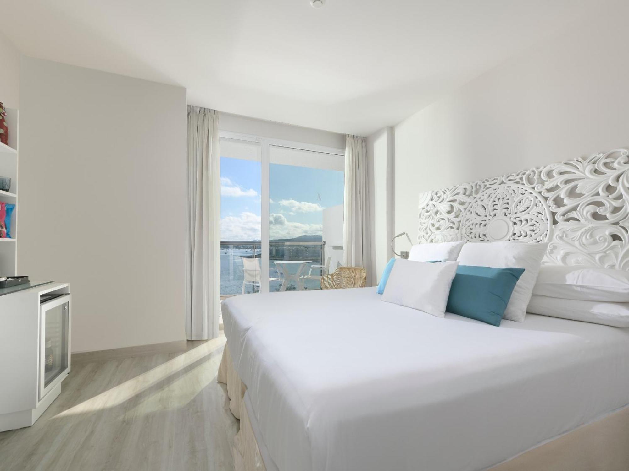 Double or Twin Room with Pool View Keep the Secret,1589368530:JPEG