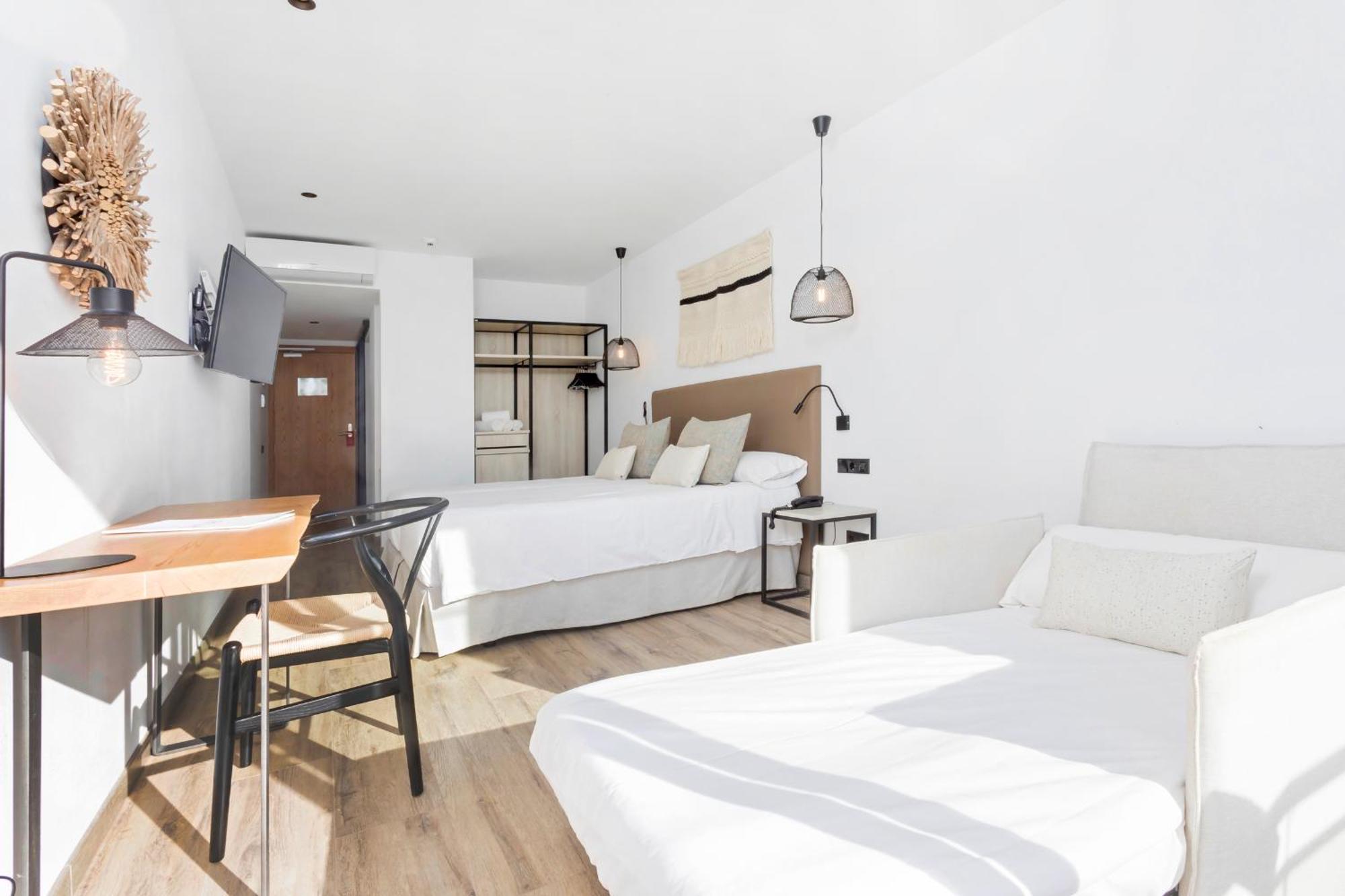 Double Plus Room with Sofa Bed