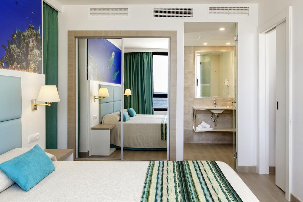 Apartamento de 1 dormitorio con vistas al mar