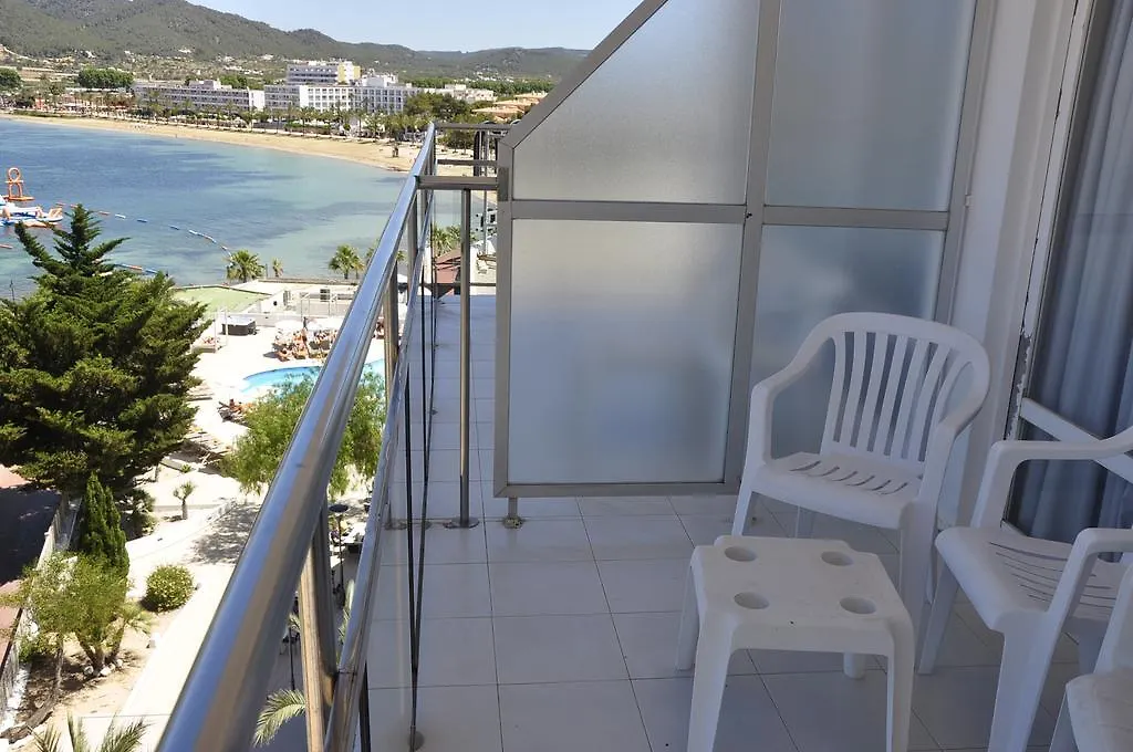 Hotel Neptuno-1